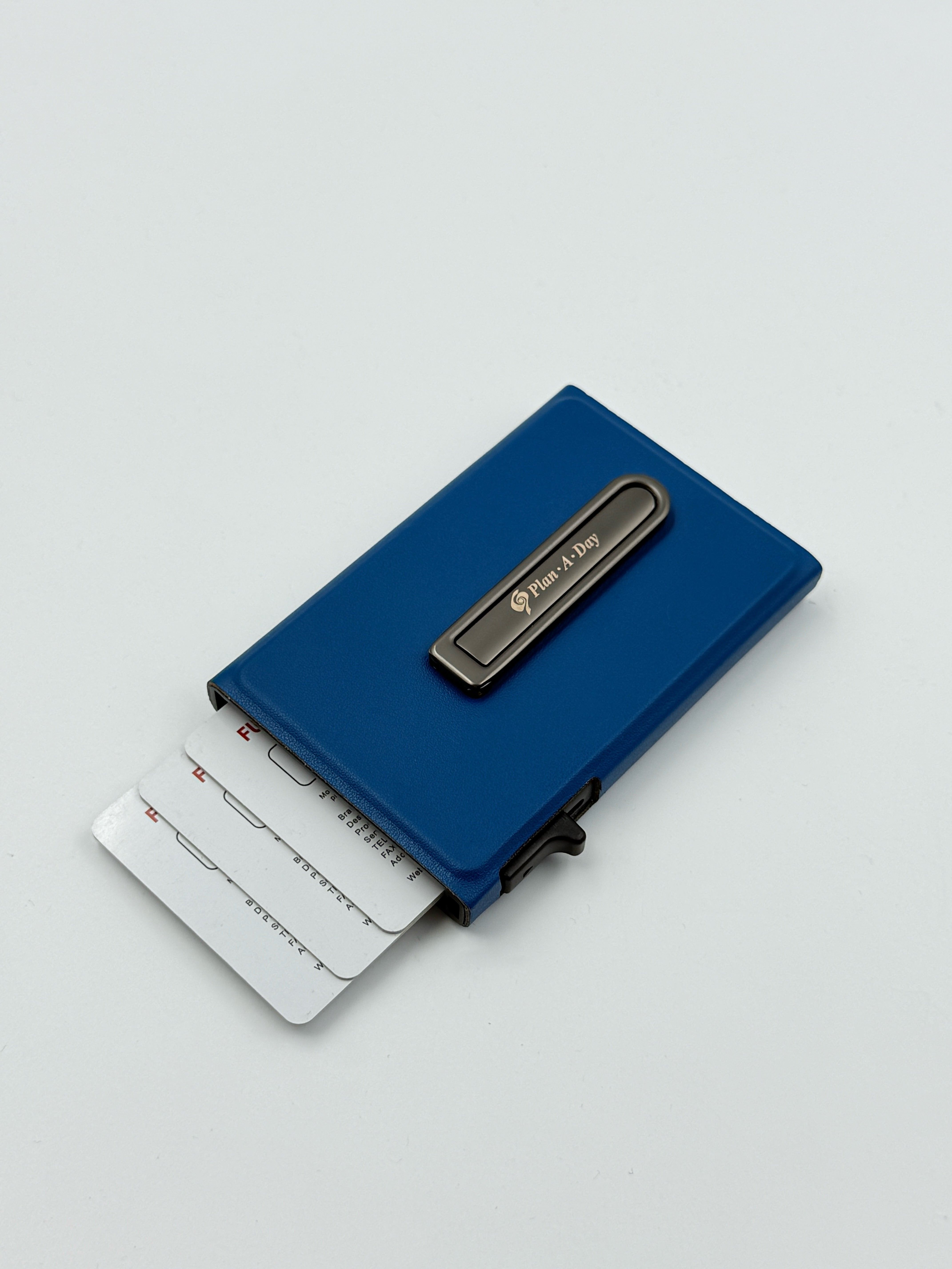 NOVARO RFID Magsafe Leather Card Wallet with Stand